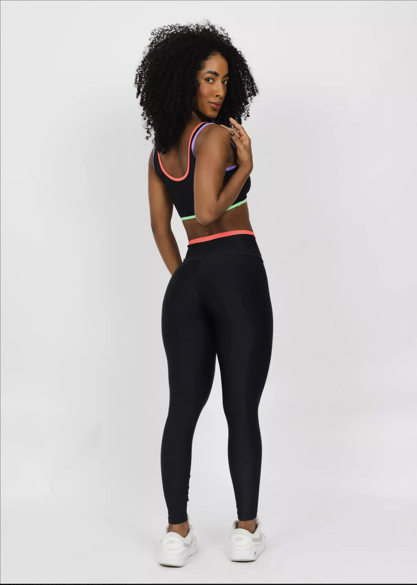 Conjunto Fitness Woman - Legging Básica Maitê Verde Flúor + Electra + Deep Purple + Preto