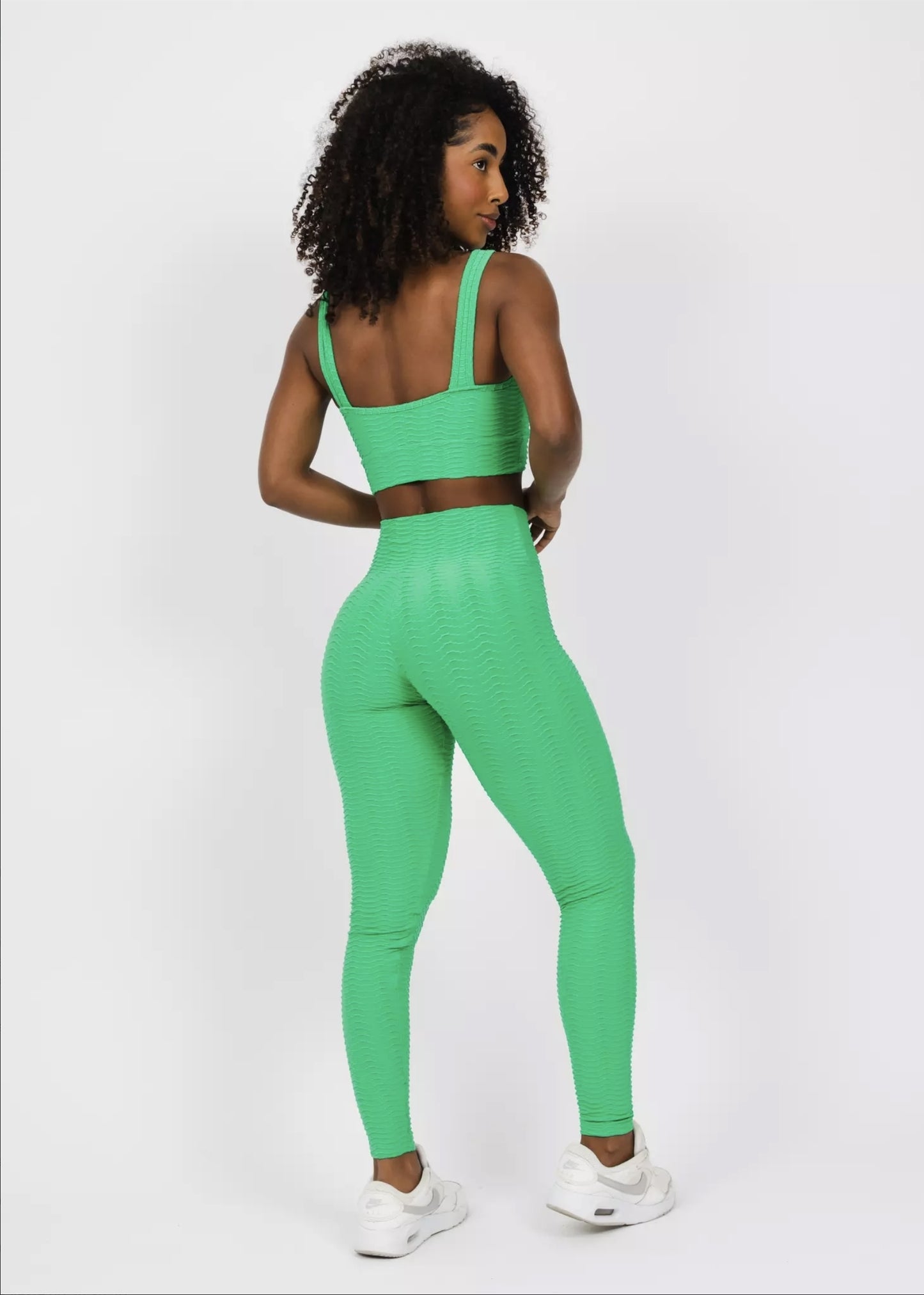 Conjunto Fitness Woman - Legging Básica + Top Estrela Textura Ondas Maça Verde