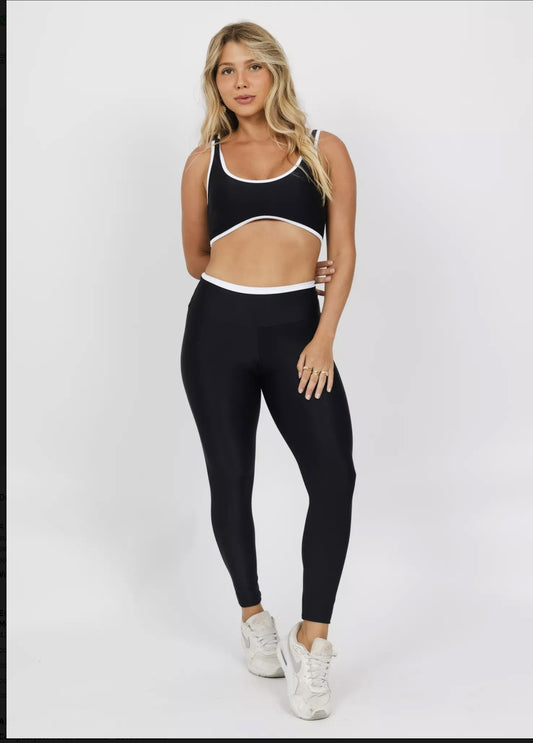 Conjunto Fitness Woman - Legging Básica Maitê Branco + Preto